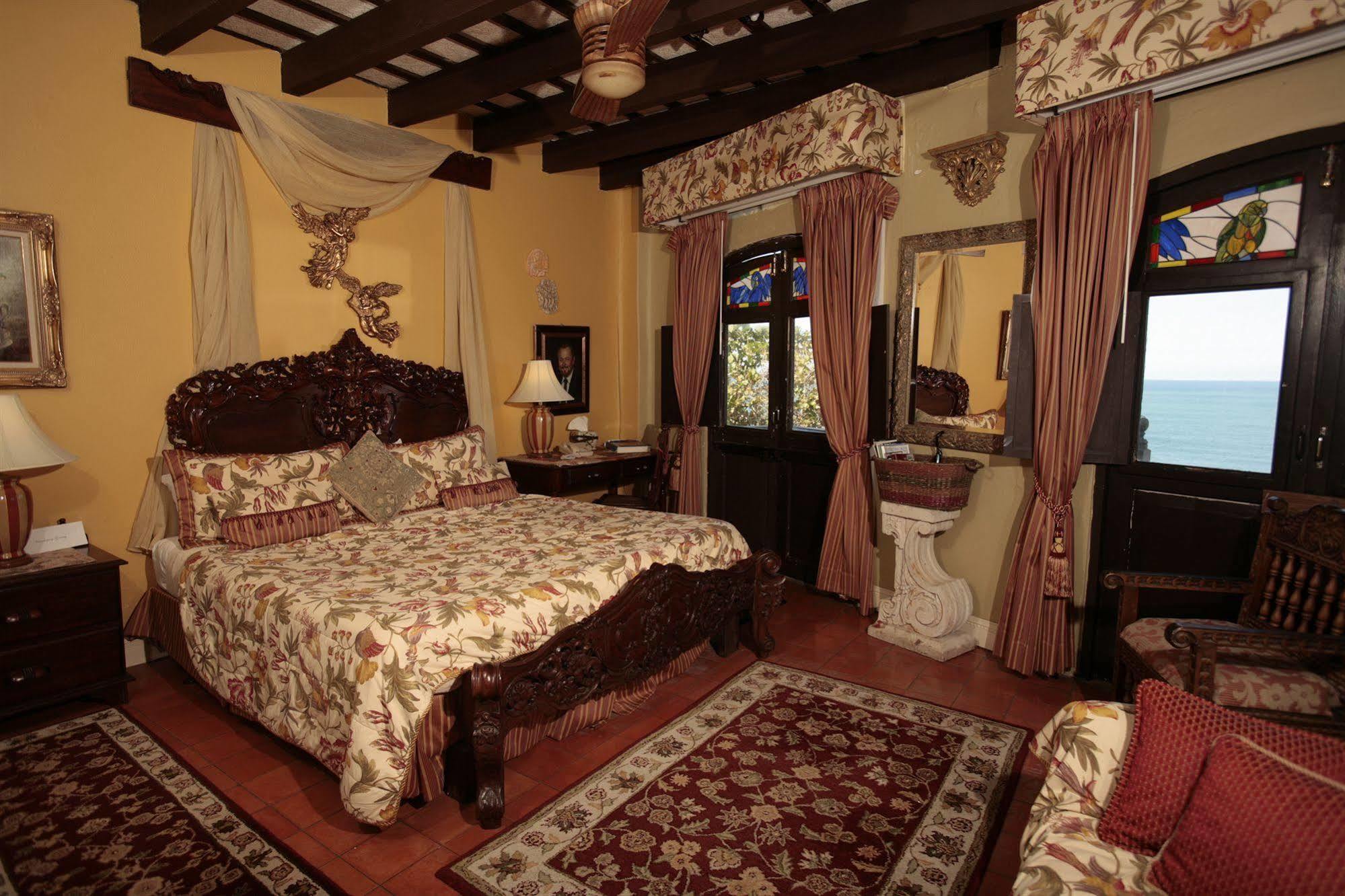 The Gallery Inn San Juan Exterior photo